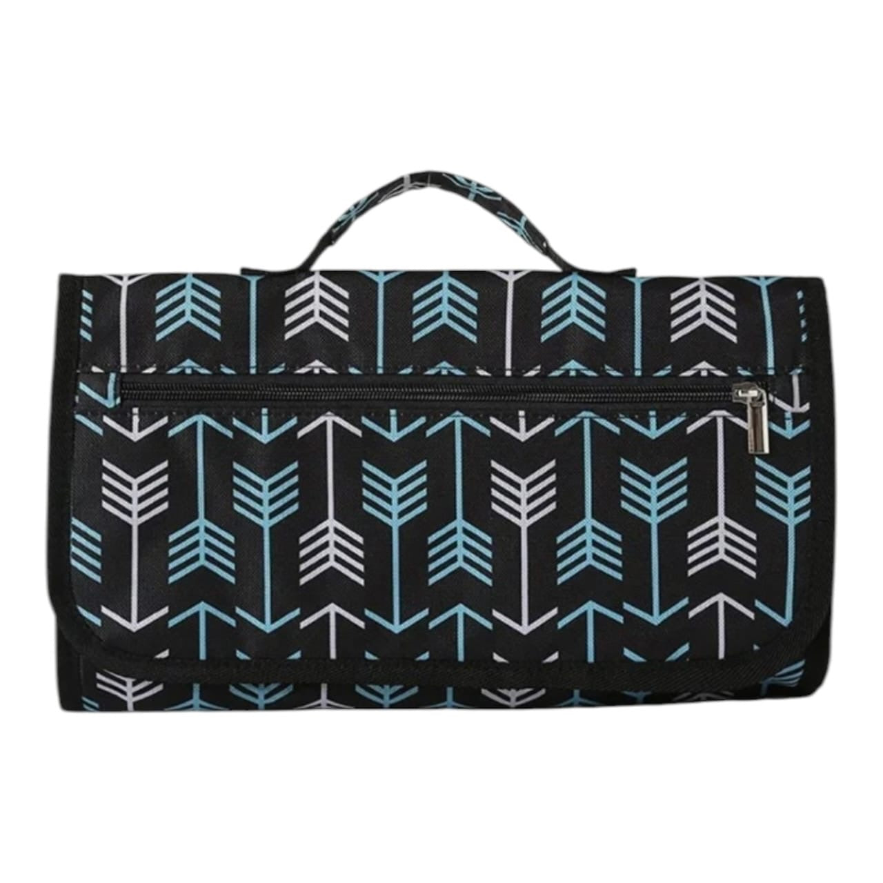 Cambiador portátil plegable Acüchichi con estampado de flechas en azul y blanco, resistente al agua y con asa de mano.