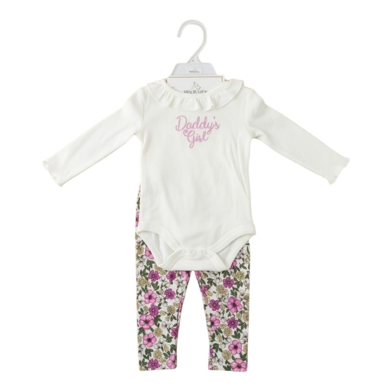 Conjunto Acüchichi de tres piezas para bebé niña con body blanco de volantes y legging de estampado floral colorido