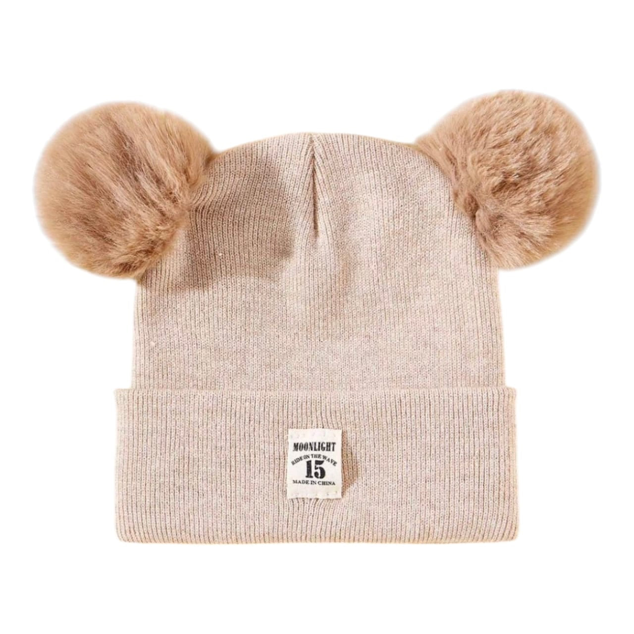 Gorro de invierno Acüchichi color beige tejido con dos pompones de piel sintética y parche decorativo frontal